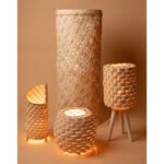 Lampe à poser abat-jour design coupole en fibre de palmier et socle en marbre rustique – Image 5