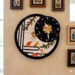 Horloge murale ronde en mosaïque romaine fait à la main haut de gamme motif Florale 2 de la collection Art Muraleles – Image 2
