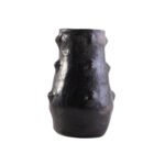 Collection Héritage Khalti Jomaa - Vase design jarre haute évasé avec des boules en relief couleur noir en Poterie de sejnane