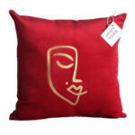 Coussin carrée rouge haut de gamme en velours de qualité supérieure motif Women Face  brodé doré de style vintage