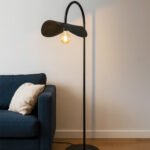 Lampadaire haute gamme Pétale Lamp noir de style vintage de la Collection Grand Classique N° 11 – Image 3
