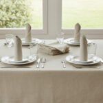 Ensemble 1 Nappe et 6 Serviette de Table haut de gamme en Beige confectionnée en 100% lin قمرايا raffinées fait à la main M35 – Image 2